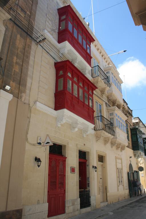 Julesy'S Bnb Cospicua Extérieur photo