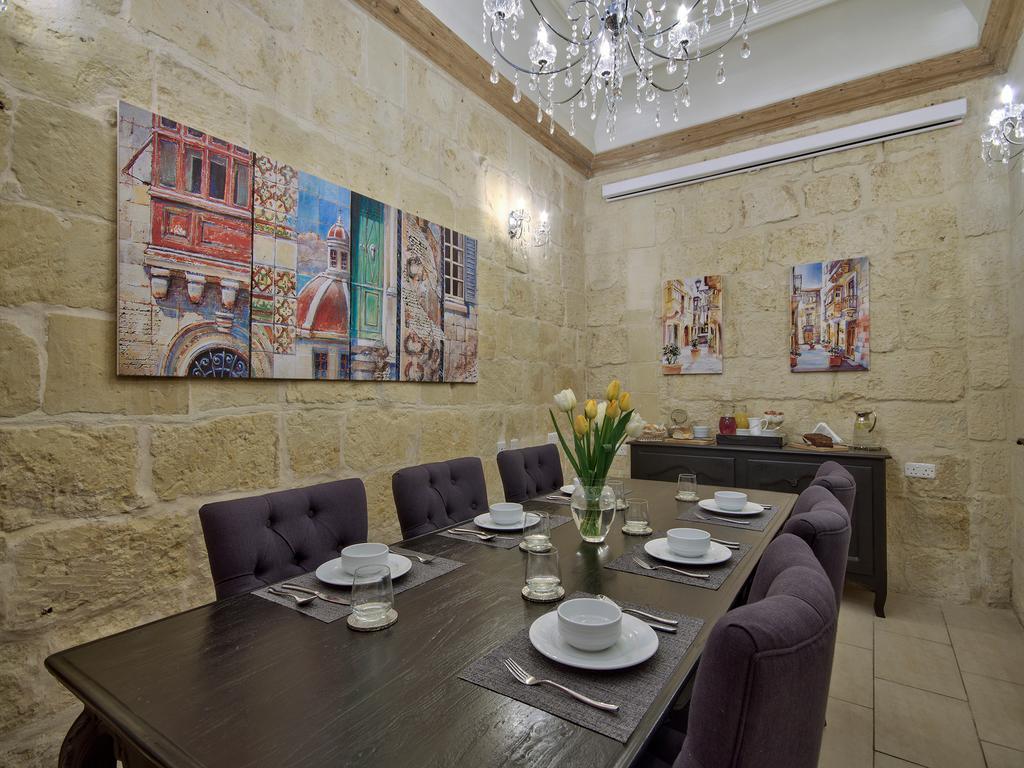 Julesy'S Bnb Cospicua Extérieur photo