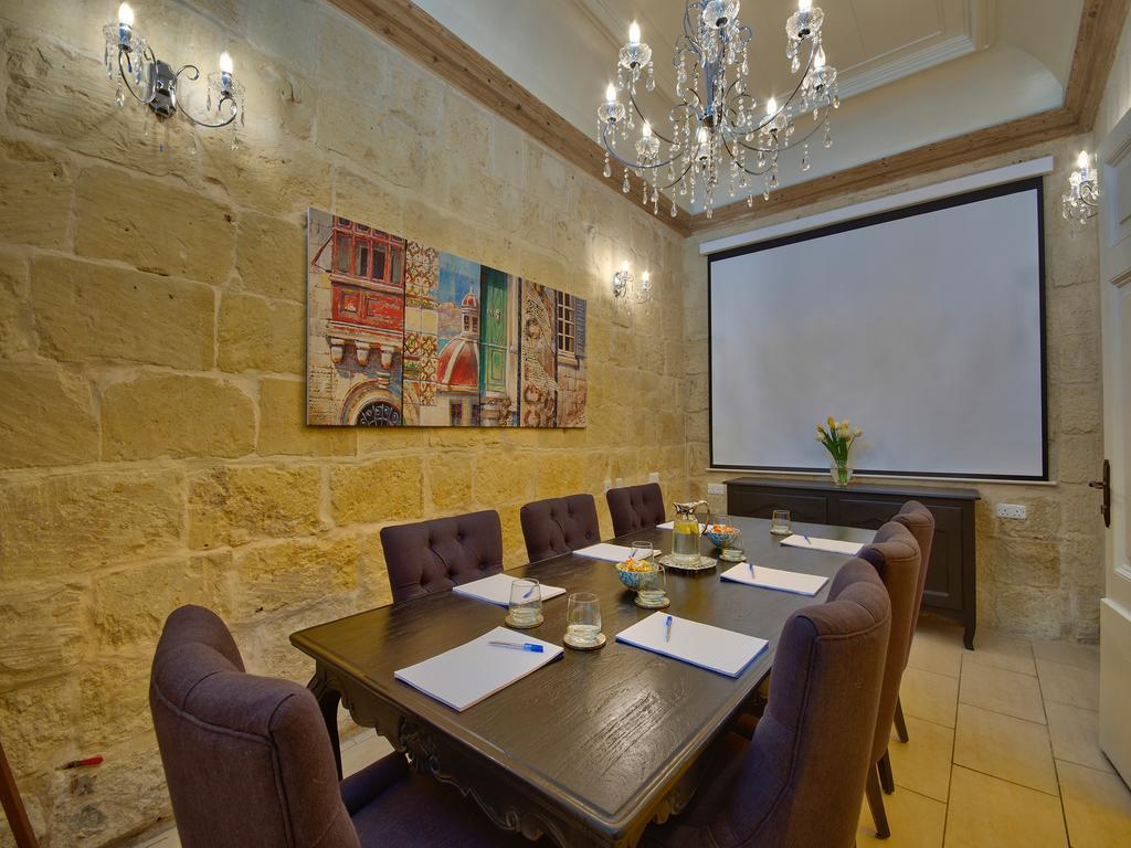 Julesy'S Bnb Cospicua Extérieur photo