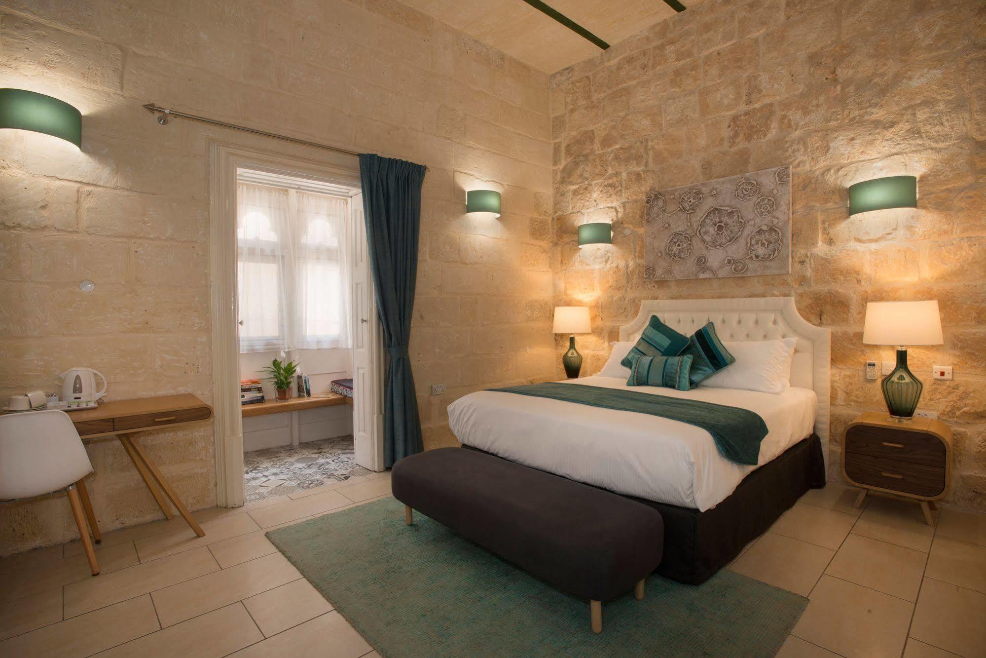 Julesy'S Bnb Cospicua Extérieur photo