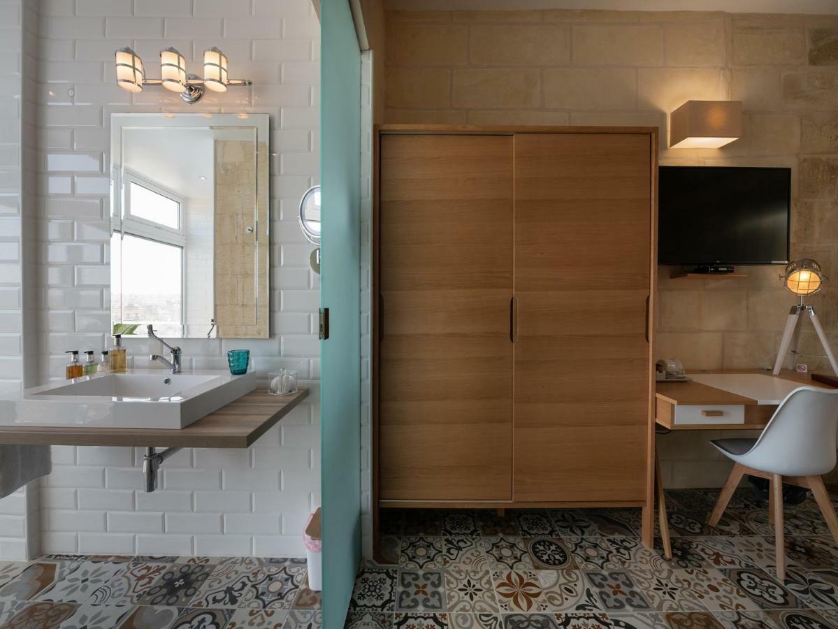 Julesy'S Bnb Cospicua Extérieur photo